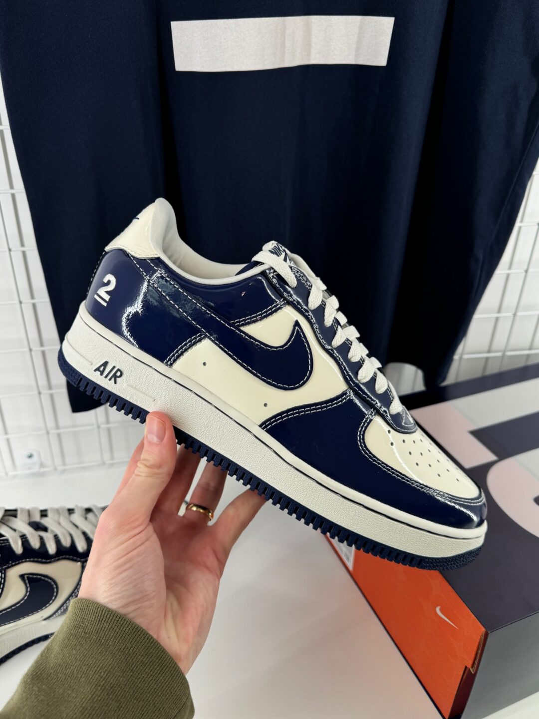 【2026年 5/1 & 5/2 発売】NIGO × NIKE AIR FORCE 1 01 LOW “Last Orgy 2” (ニゴー ナイキ エア フォース 1 ロー “ラストオージー”) [IO8765-100]