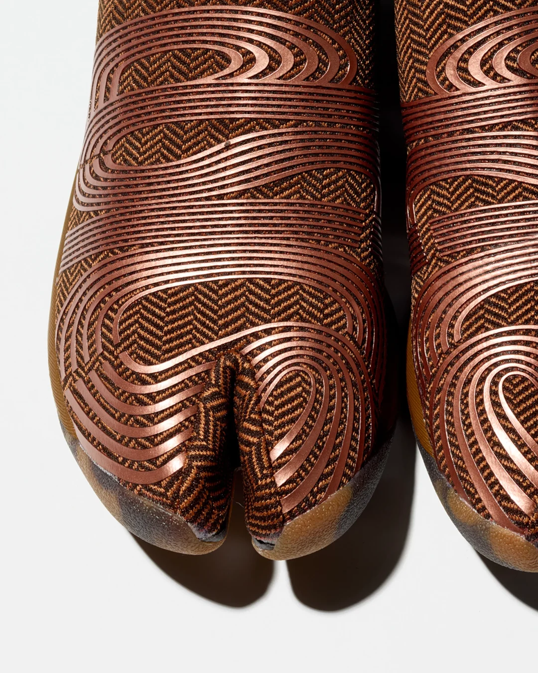 【2026年 4/11 & 4月下旬 発売】タビシューズ KIKO KOSTADINOV × ASICS LYASA FF (アシックス キコ・コスタディノフ)