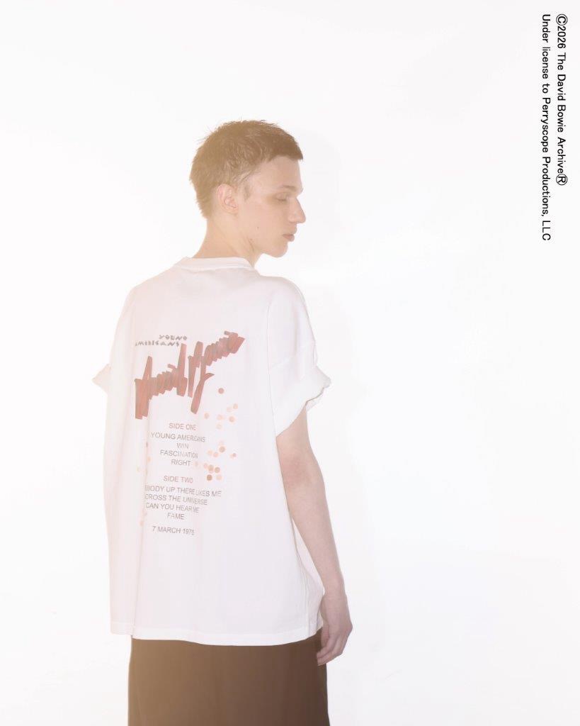デヴィッド・ボウイ × monkey time コラボプリント Tシャツが2026年 4/9 発売 (DAVID BOWIE モンキータイム)