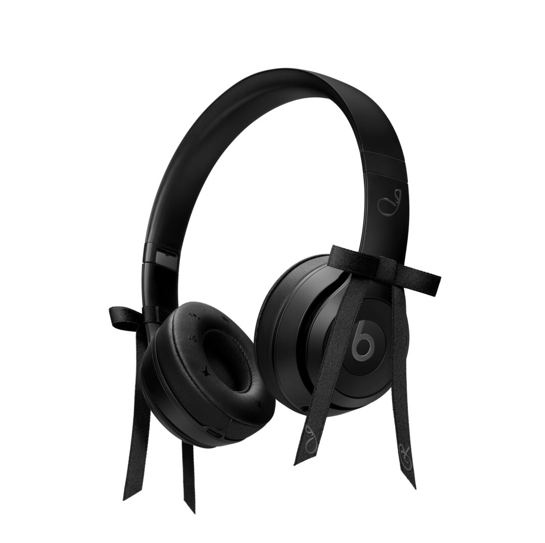 BLACKPINK JENNIE x Beats by Dre Solo 4 “Onix Black”が2026年 4/24 発売 (ブラックピンク ジェニー ビーツバイドクタードレー “オニキスブラック”)