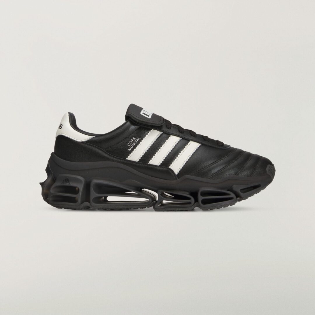 【2026年 発売】Willy Chavarria × adidas Originals 2026 SS MEGARIDE “Black/White” (ウィリーチャバリア アディダス オリジナルス メガライド “ブラック/ホワイト”) [KZ8743]