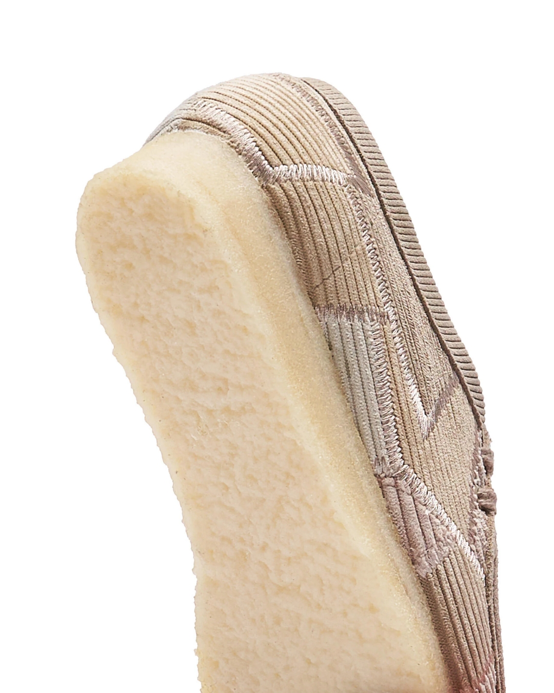 【2026年 5/21 発売】Aleali May × Clarks Originals Wallabee (アレイリ・メイ クラークス ワラビー) [26185905/26185907]