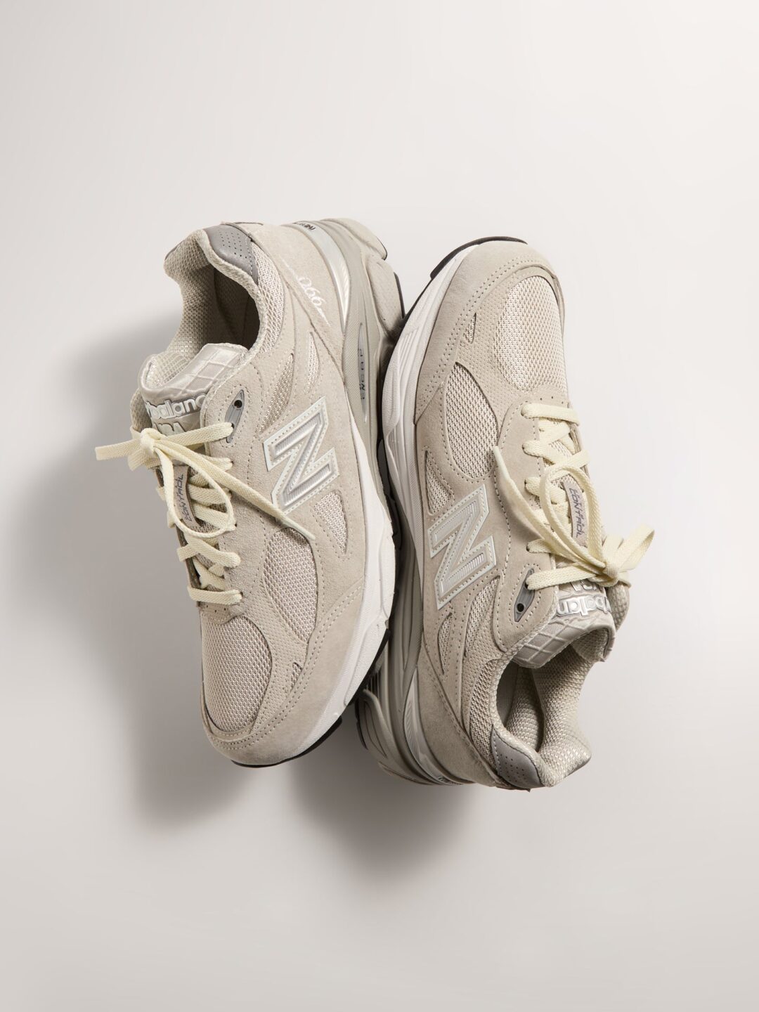 【2026年 5/8 & 5/11 発売】KITH × New Balance U990v3 “99X Series/Hallow” (キス ニューバランス)