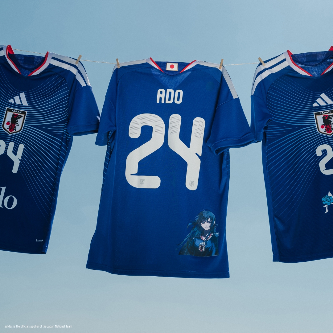 歌い手「Ado」× アディダス サッカー日本代表 2026 ホーム レプリカ ユニフォームが2026年 6/8 10:00 発売 (アド adidas Japan National Football Team 2026 Home Replica Jersey) [KN0769]