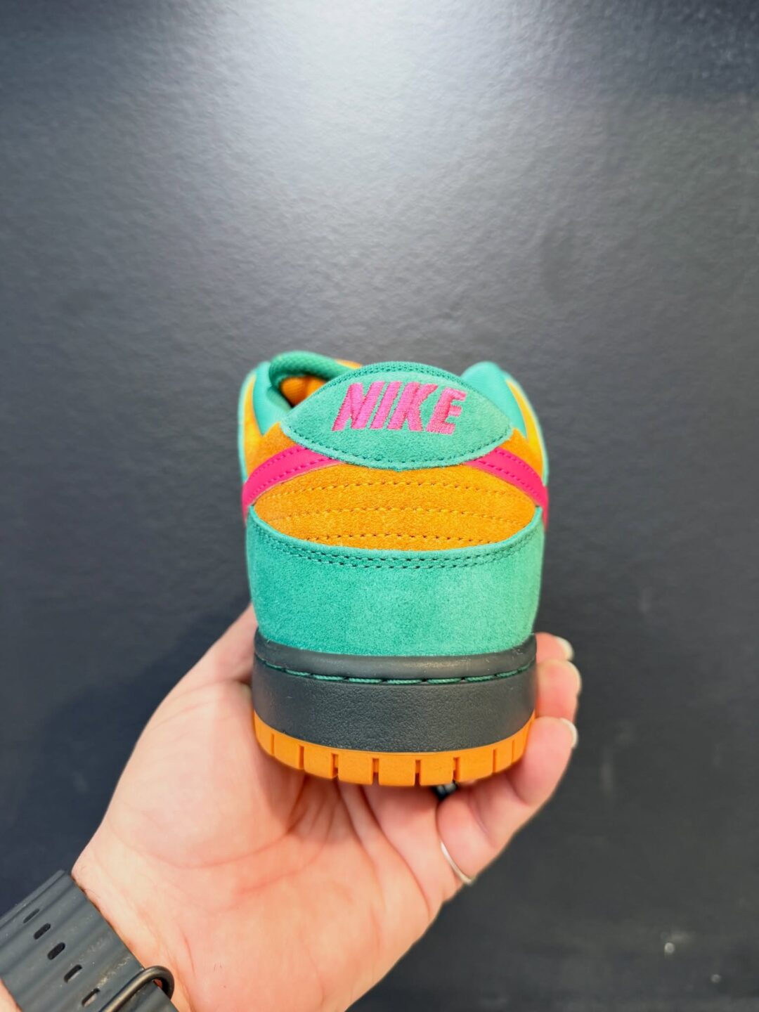 【2026年 秋 発売予定】NIKE SB DUNK LOW PRO “Green Noise/Watermelon” (ナイキ ダンク ロー プロ “グリーンノイズ/ウォーターメロン”) [HQ1625-301]