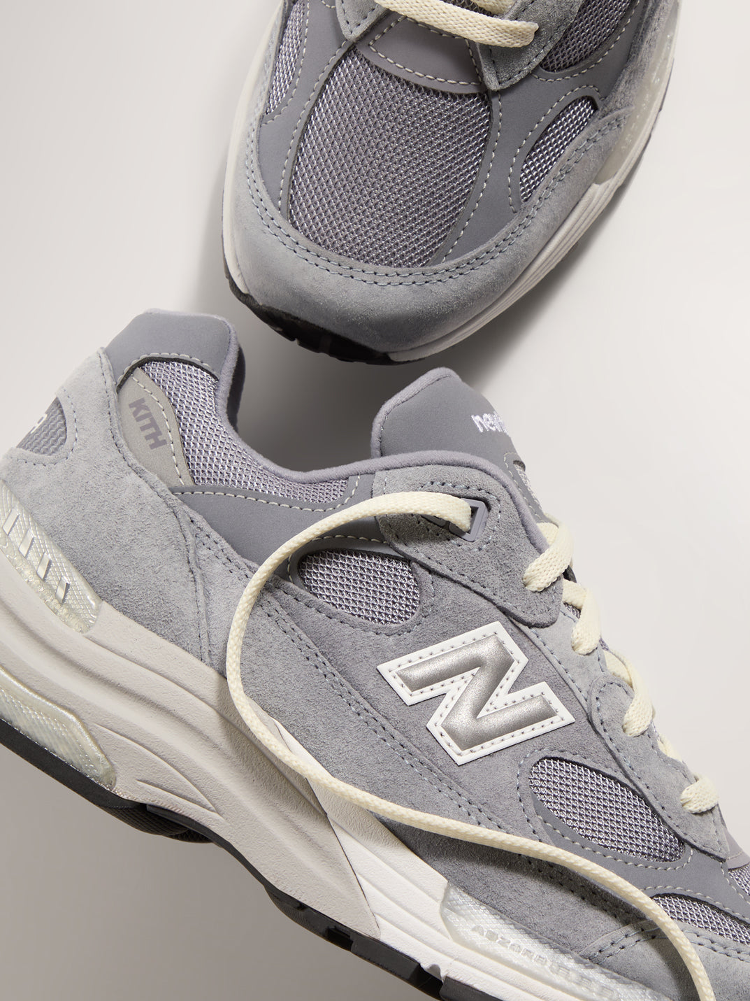 【2026年 5/8 & 5/11 発売】KITH × New Balance U992 KI “99X Series/Argon” (キス ニューバランス) [U992KI]