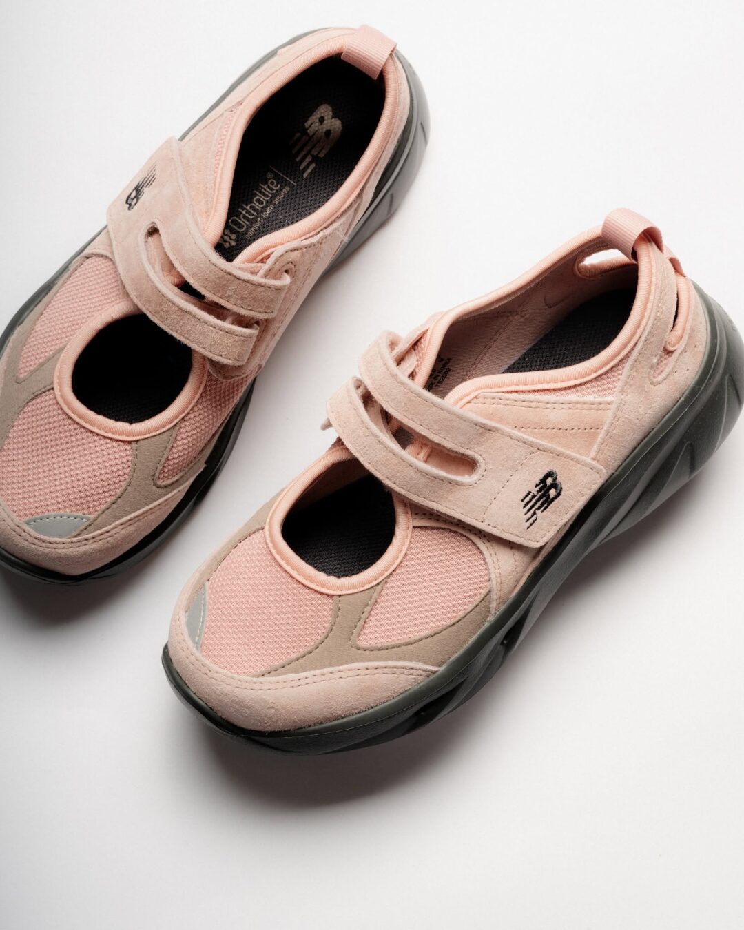 【海外発売】New Balance BREEZE SD2203 PI “Pink” (ニューバランス ブリーズ) [SD2203PI]