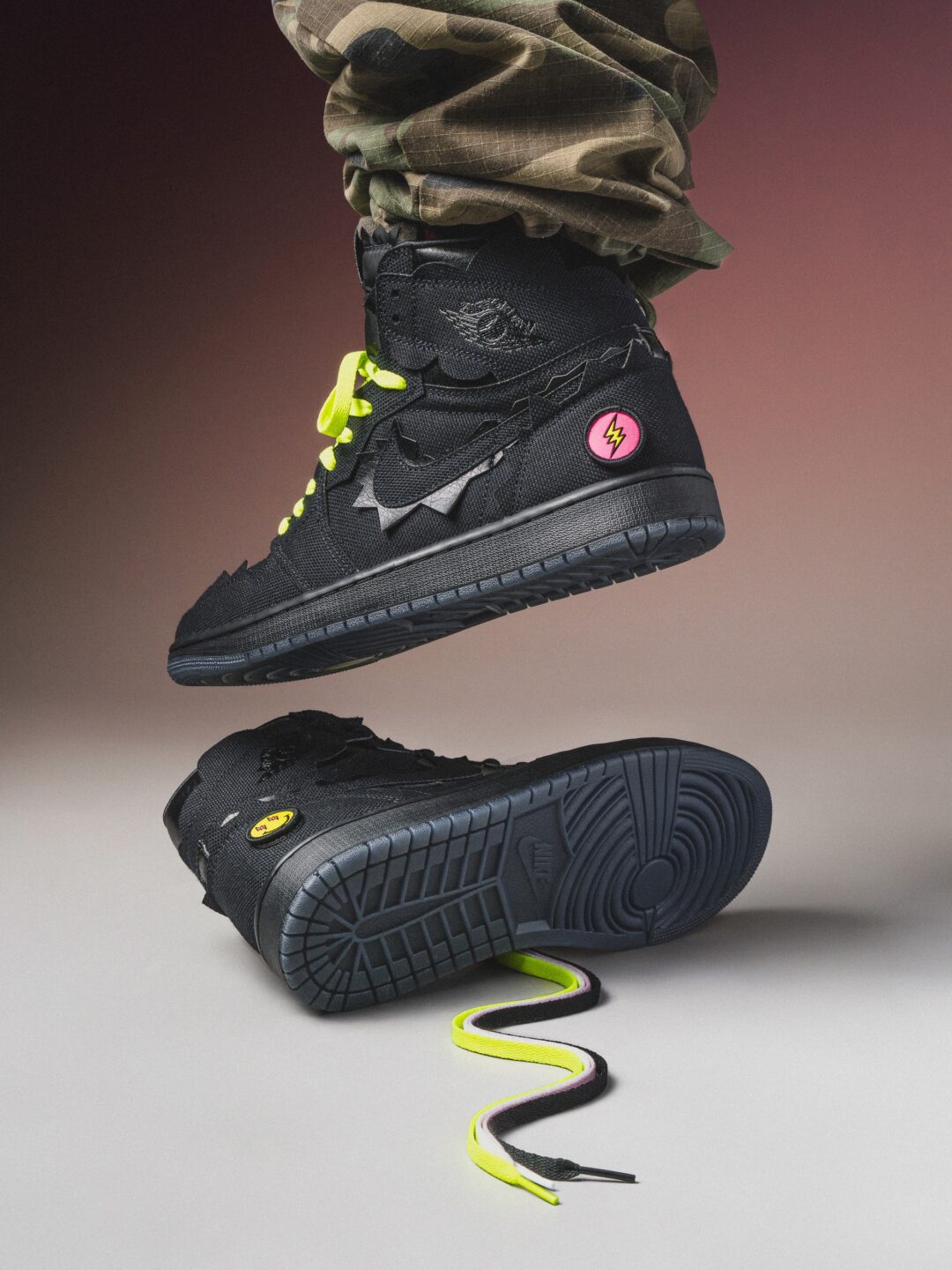 J Balvin x NIKE AIR JORDAN 1 HIGH “Black” (J.バルヴィン ナイキ エア ジョーダン 1 ハイ “ブラック”)