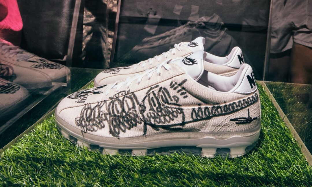 【2026年 6月 発売予定】Olaolu Slawn × NIKE CRYOSHOT “World Cup/Natural” (オラオル・スローン ナイキ クライオショット “ワールドカップ/ナチュラル”) [IM0589-001]