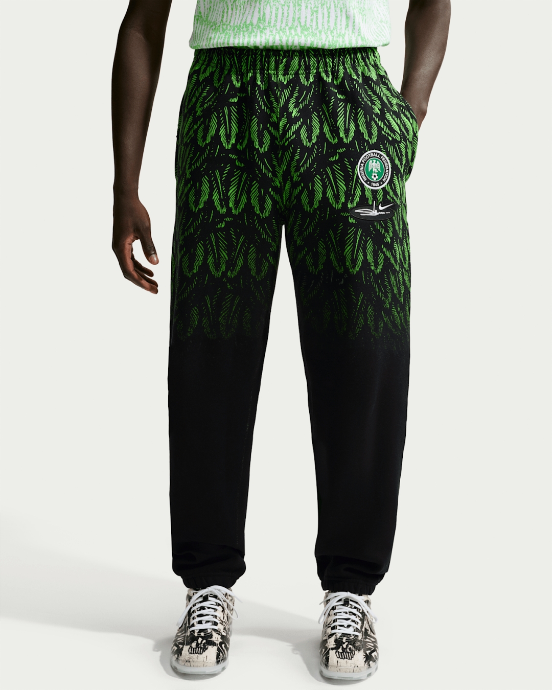 【国内 2026年 6/13 & 6/16 発売】Olaolu Slawn × NIKE CRYOSHOT “World Cup/Natural” (オラオル・スローン ナイキ クライオショット “ワールドカップ/ナチュラル”) [IM0589-001]