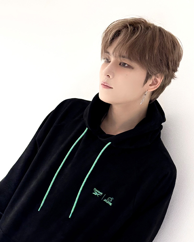 ジェジュン × REEBOK コラボレーションが2026年 6/12 発売 (JAEJOONG リーボック 東方神起 JYJ JX 김재중)