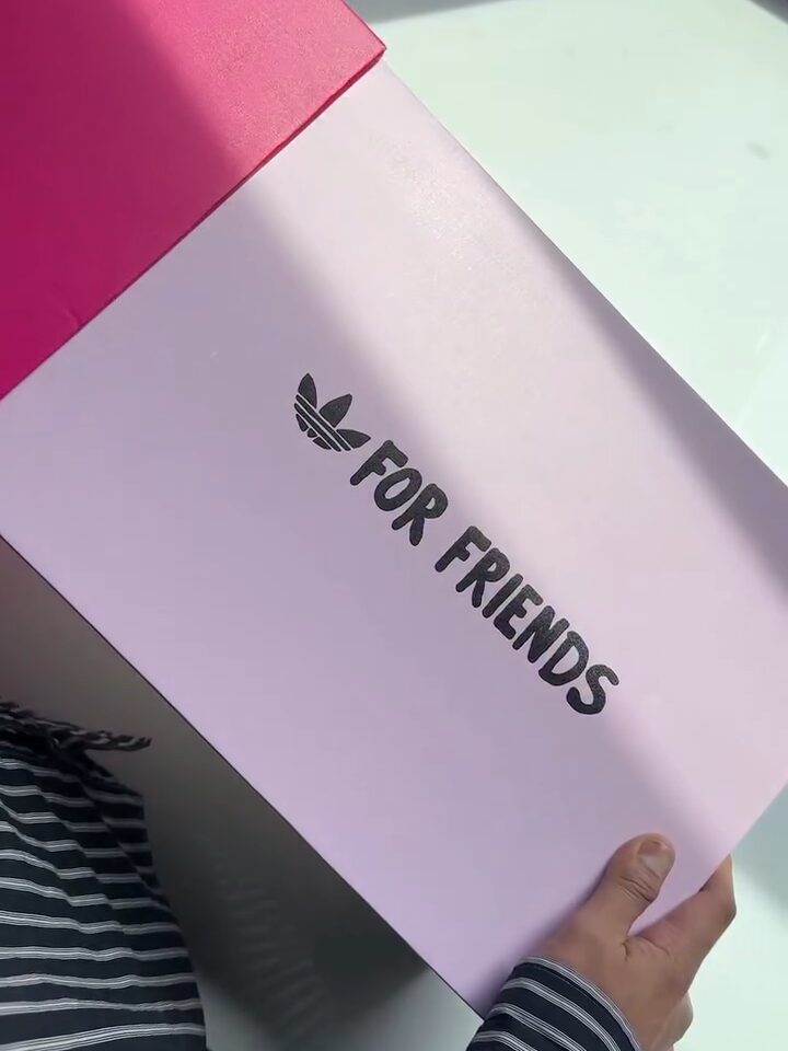 【F&Fモデル】Pharrell Williams x adidas Originals JELLYFISH “Pink” (ファレル・ウィリアムス アディダス オリジナルス ジェリーフィッシュ)