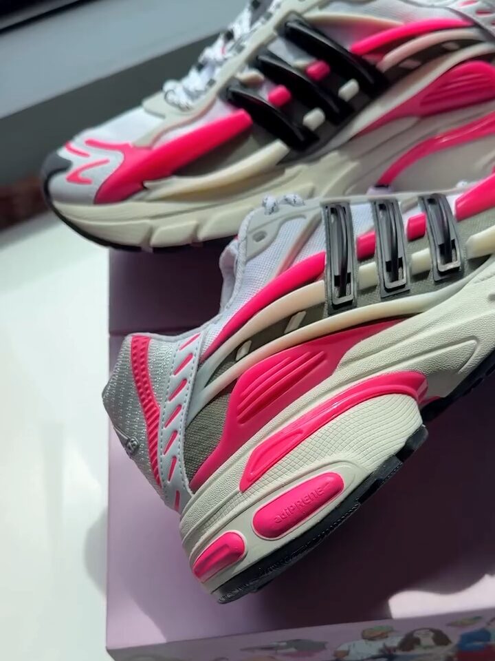 【F&Fモデル】Pharrell Williams x adidas Originals JELLYFISH “Pink” (ファレル・ウィリアムス アディダス オリジナルス ジェリーフィッシュ)