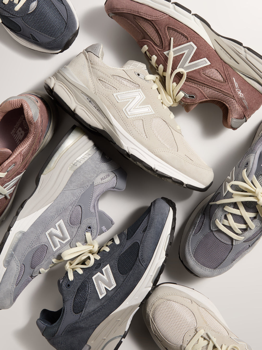 【2026年 5/8 & 5/11 発売】KITH × New Balance U990v3 KT3 “99X Series/Hallow” (キス ニューバランス) [U990KT3]