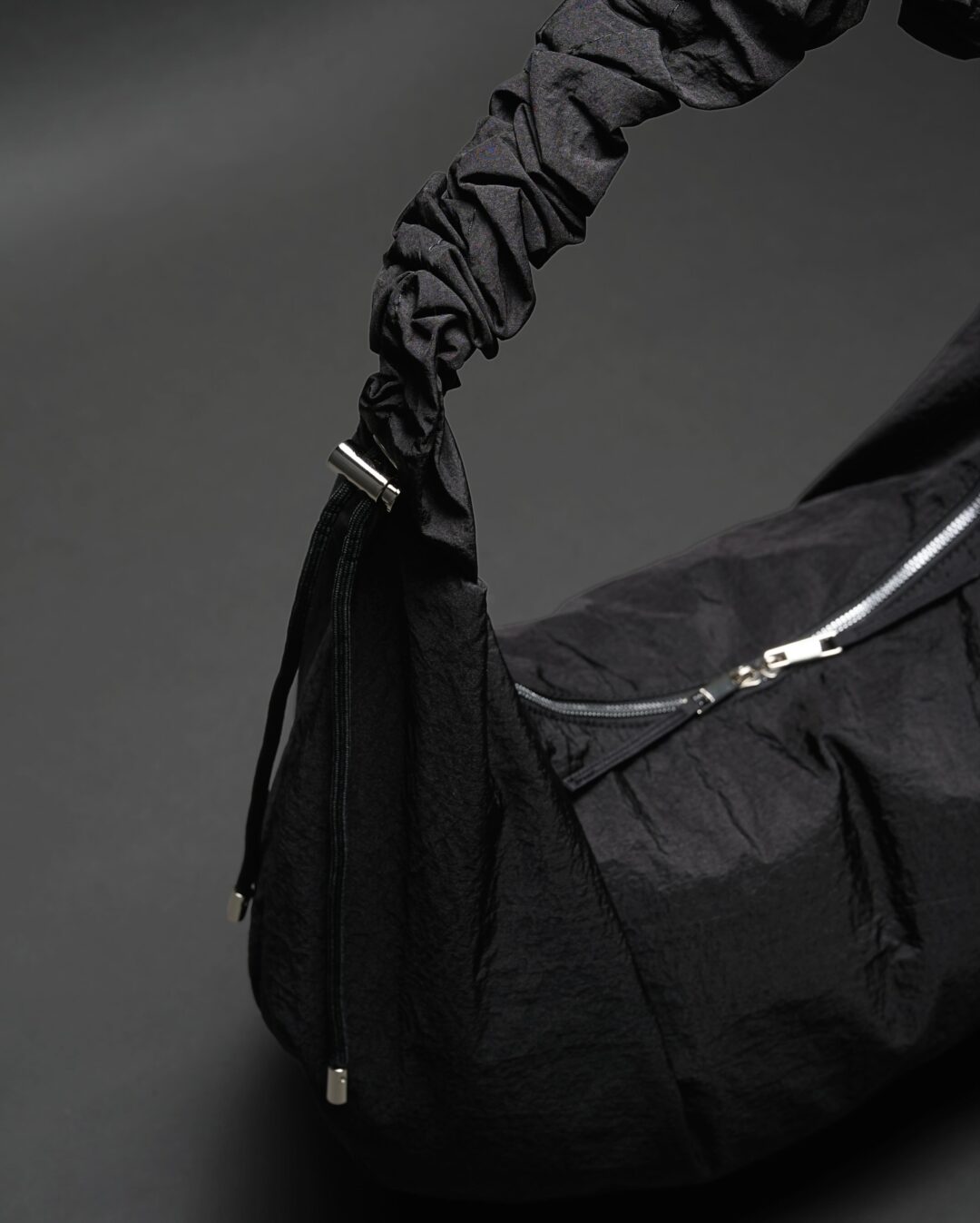 STUDIOUS ORIGINAL “3WAY ROUND SHOULDER BAG”がweb限定で再入荷 (ステュディオス オリジナル)
