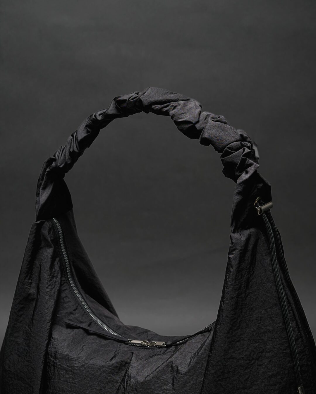 STUDIOUS ORIGINAL “3WAY ROUND SHOULDER BAG”がweb限定で再入荷 (ステュディオス オリジナル)
