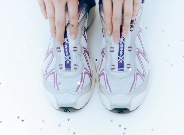 “ブルーベリーチーズケーキ”の色彩でモードに昇華したSalomon for Ray BEAMS XT-WHISPERが2026年 5/14 発売 (サロモン レイビームス)