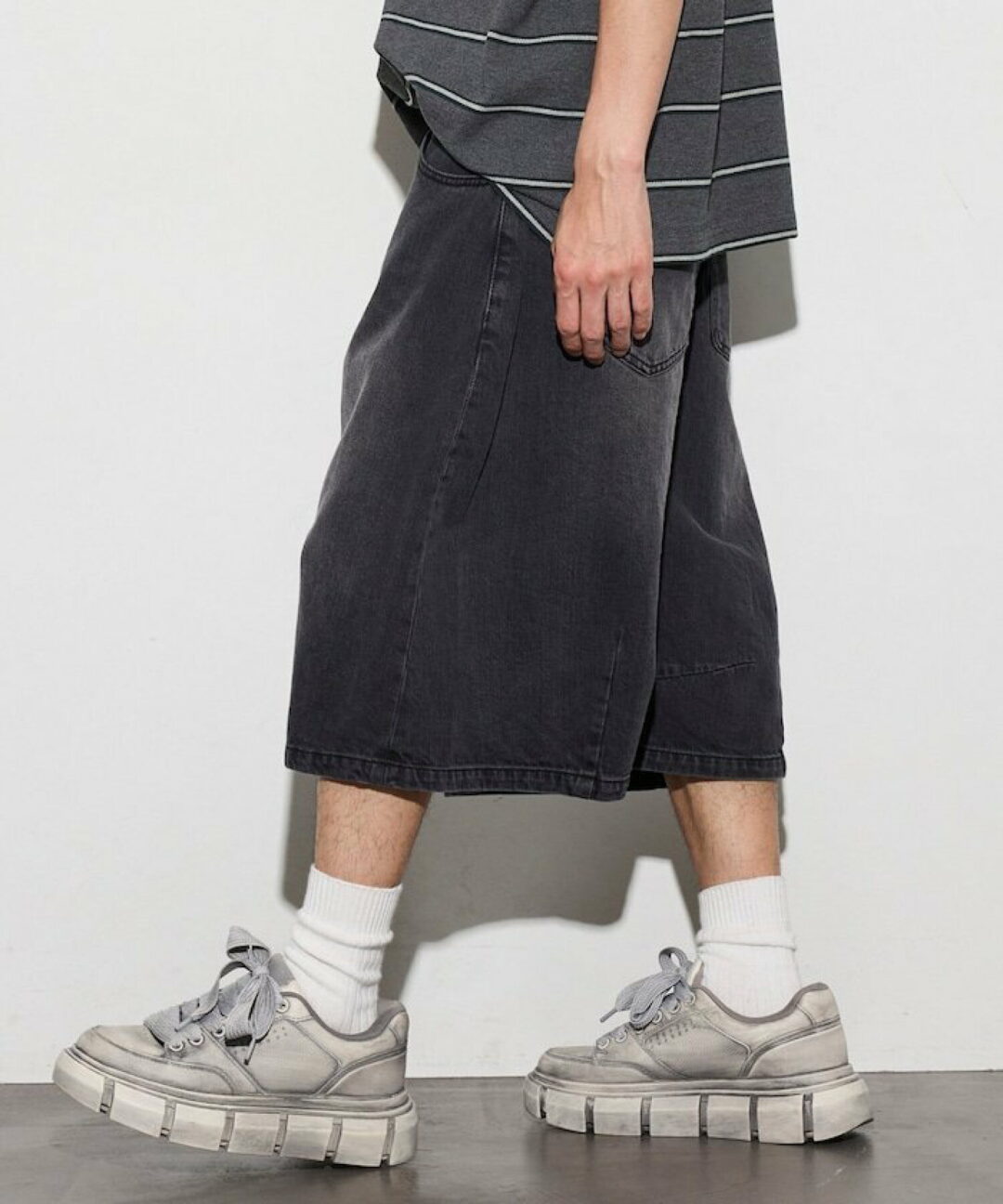 FREAK’S STORE 2026 SS “ワイドシルエット ヴィンテージ加工 クロップド カーブ デニム ショートパンツ”が発売 (フリークスストア)