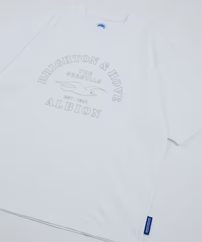 三笘薫所属「ブライトン」× フリークスストア 初コラボアイテムが5/22 12:00 発売 (Brighton & Hove Albion FC FREAK’S STORE)