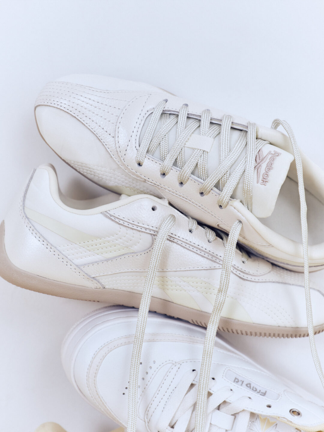 FRAY I.D × REEBOK コラボレーション第2弾が2026年 5/20 発売 (フレイ アイディー リーボック)