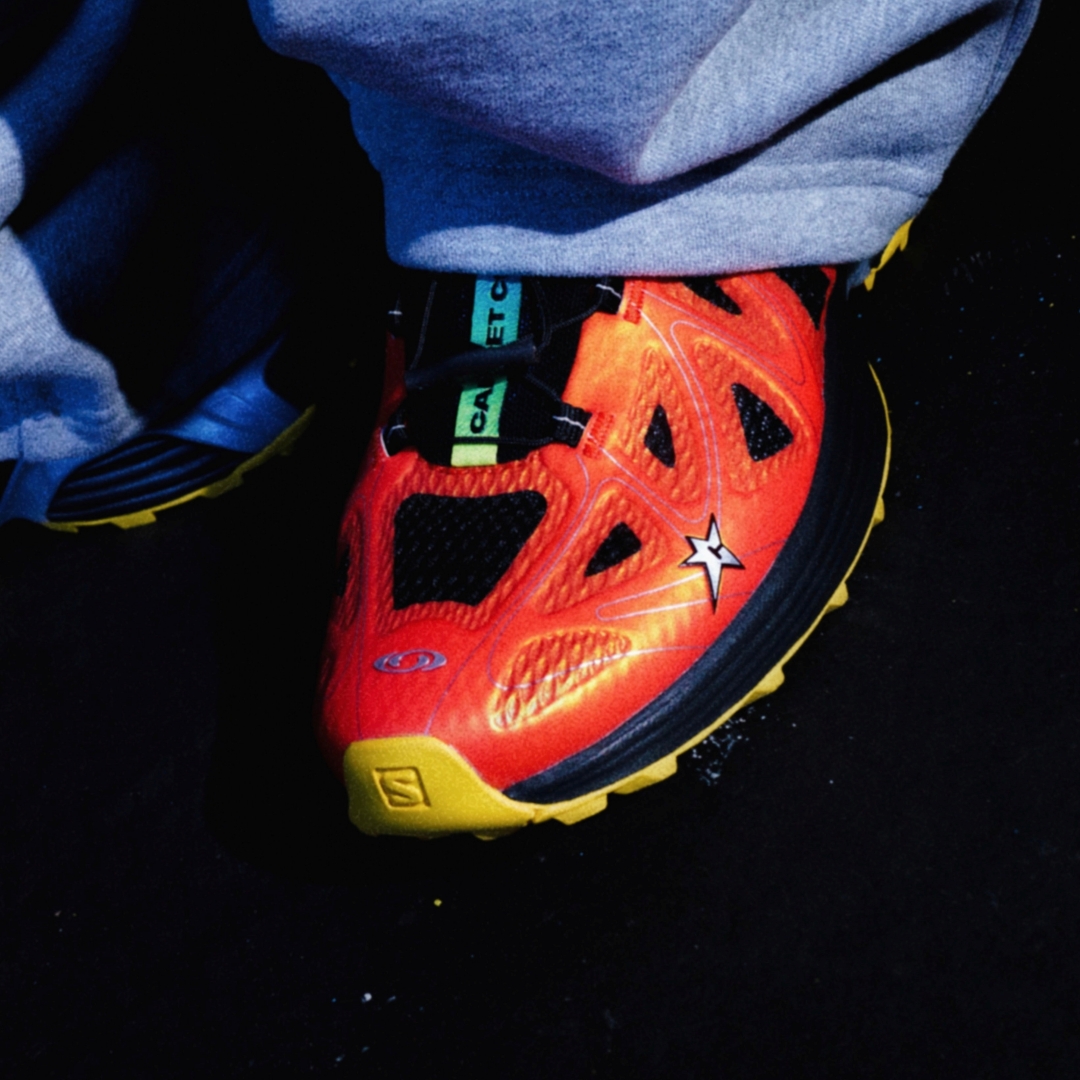 【2026年 5/16 & 5/17 & 5/21 発売】Carpet Company × Salomon XT-WHISPER VOID “Fiery Red/Ftw Silver/Black” (カーペットカンパニー サロモン) [L45466900]