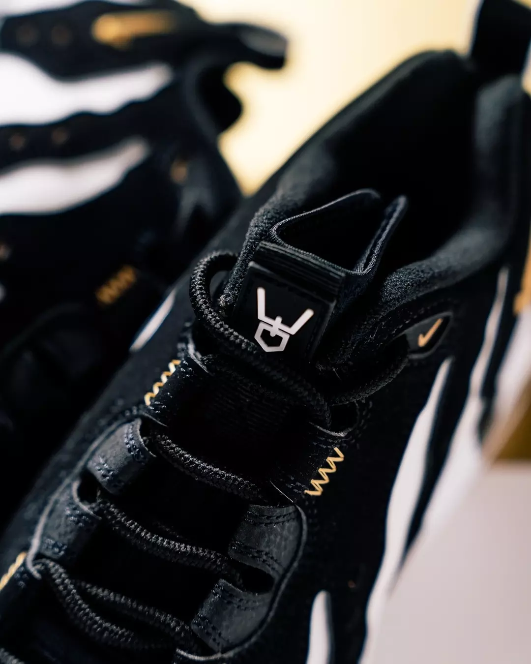【国内atmos/NIKE直営店限定・2026年 5/15 発売】NIKE AIR DT MAX 96 LOW “Black/Metallic Gold” (ナイキ エア ディーティー マックス ロー “ブラック/メタリックゴールド”) [IF5478-001]