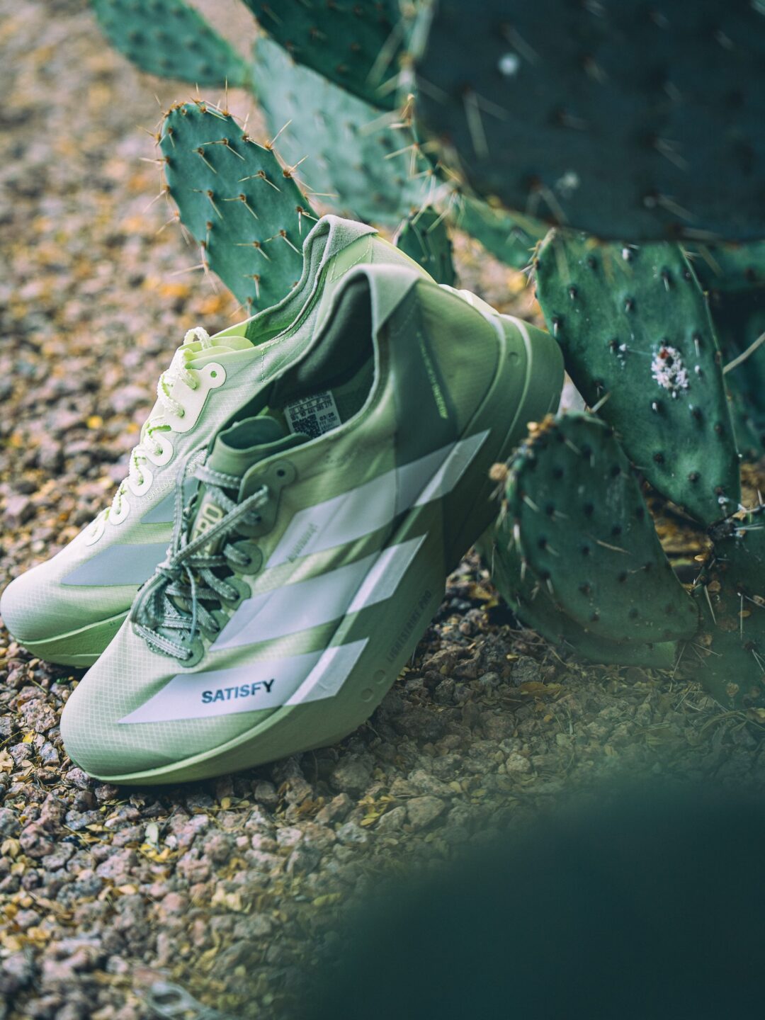 【2026年 5/25 発売】SATISFY × adidas ADIZERO ADIOS PRO 4 (アディダス サティスファイ アディゼロ アディオス プロ) [KH8439/KH8441/KH8442]