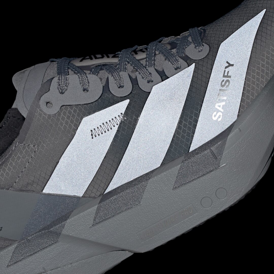 【2026年 5/25 発売】SATISFY × adidas ADIZERO ADIOS PRO 4 (アディダス サティスファイ アディゼロ アディオス プロ) [KH8439/KH8441/KH8442]