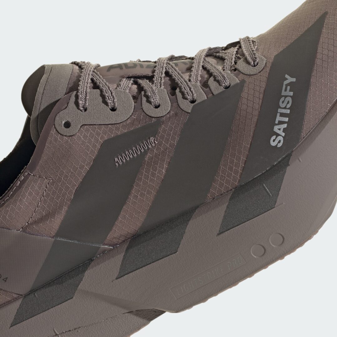 【2026年 5/25 発売】SATISFY × adidas ADIZERO ADIOS PRO 4 (アディダス サティスファイ アディゼロ アディオス プロ) [KH8439/KH8441/KH8442]