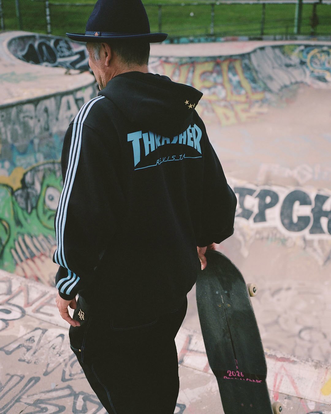 THRASHER × adidas Originals コラボコレクションが2026年 6/1 発売 (スラッシャー アディダス オリジナルス GLENBURN グレンバーン) [KH7384]