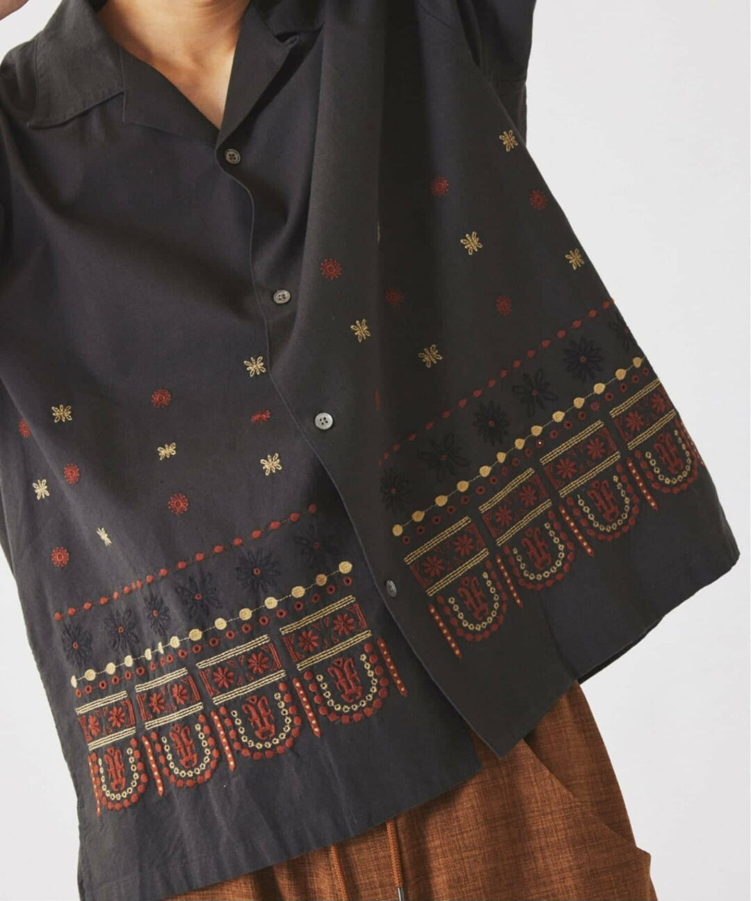 JOURNAL STANDARD relume 2026 SS “アメリカン バンダナ 刺繍 オープンカラー 半袖シャツ”が6月中旬 発売 (ジャーナルスタンダード)