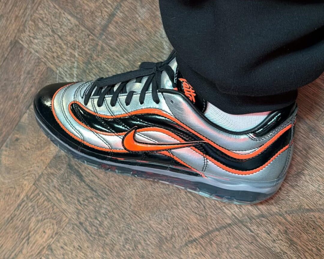 【2026年 6月 発売予定】Patta × NIKE CRYOSHOT “World Cup/Metallic Silver/Hyper Crimson” (パタ ナイキ クライオショット “ワールドカップ/メタリックシルバー/ハイパークリムゾン”) [IM0589-001]