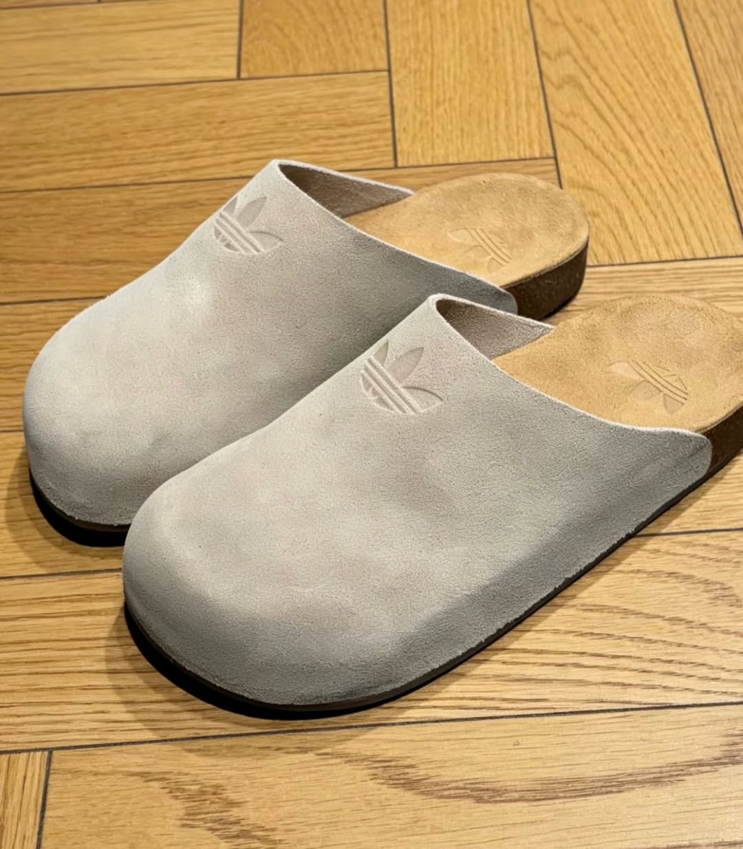 【2026年 発売】adidas Originals ADIMULE SLIDE “Olive/Wonder Beige” (アディダス オリジナルス アディミュール スライド) [IH6906/IH6907]