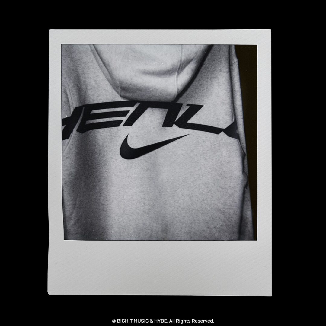 BTS × NIKE グッズコレクション & NIKE BY YOU カスタマイズが世界の都市で開催、日本は2026年 6/1 & 6/12 (ビーティーエス ナイキ)