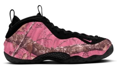 【2027年 春 発売予定】NIKE AIR FOAMPOSITE ONE PREMIUM ”Realtree Camo/Pink Grapefruit” (ナイキ エア フォームポジット ワン プレミアム “リアルツリーカモ/ピンクグレープフルーツ”) [JF4136-600]