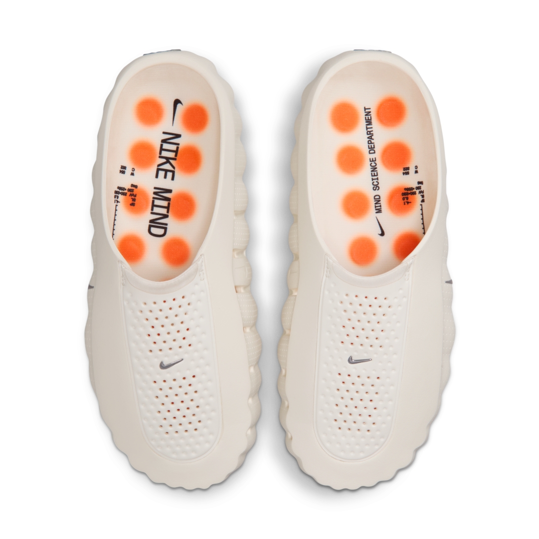 【2026年 7月 発売予定】NIKE MIND 001 “Sail/Hyper Crimson” (ナイキ マインド “セイル/ハイパークリムゾン”) [HQ4307-100]
