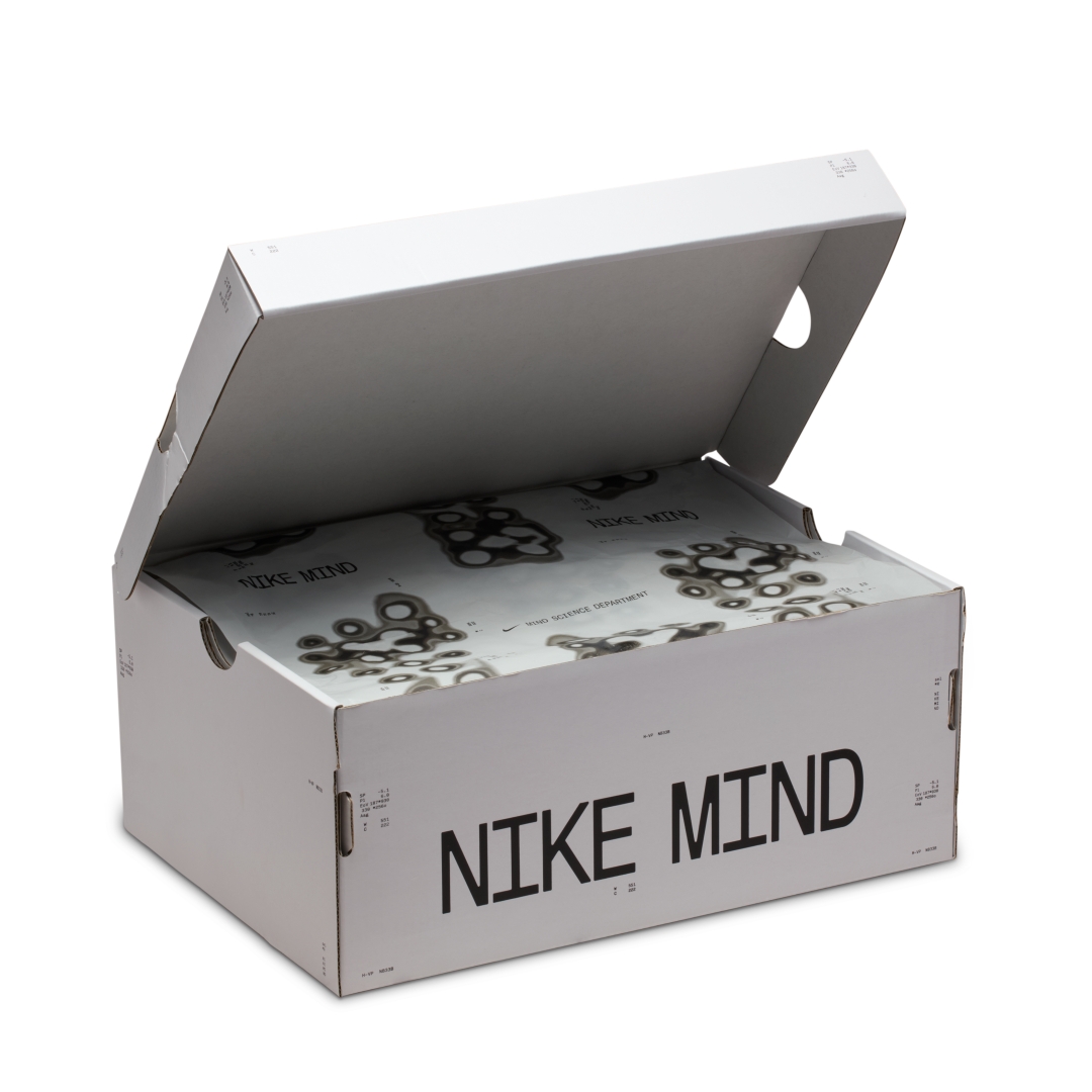 【2026年 7月 発売予定】NIKE MIND 001 “Sail/Hyper Crimson” (ナイキ マインド “セイル/ハイパークリムゾン”) [HQ4307-100]