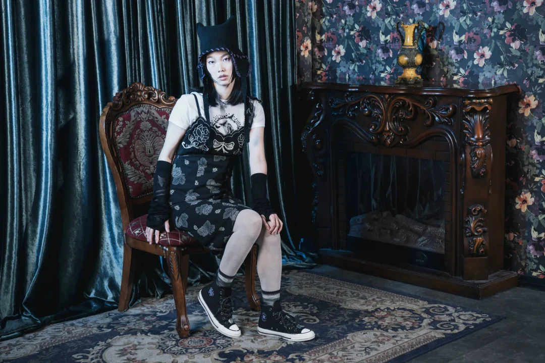 【2026年 5/26 発売】ANNA SUI × CONVERSE コラボ第2弾 ALL STAR AGED HI (アナ スイ コンバース オールスター エイジド) [31318040]