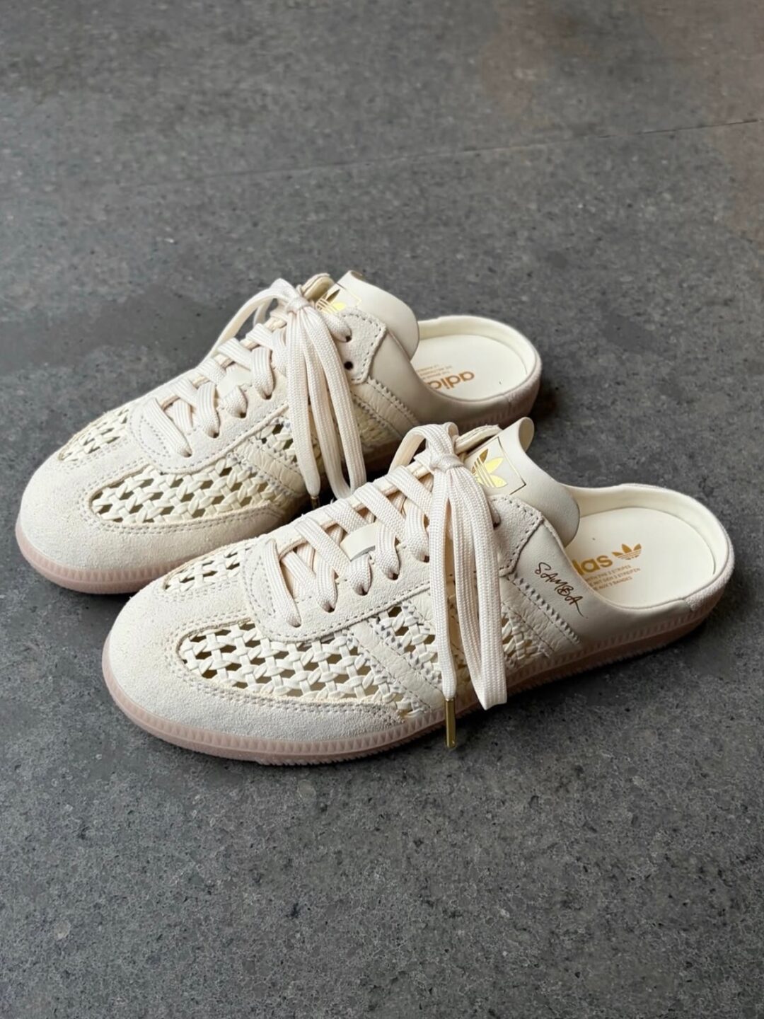 【2026年 発売】adidas Originals SAMBA MULE WOVEN “Crew White” (アディダス オリジナルス サンバ ミュール “クルーホワイト”) [KH7719]
