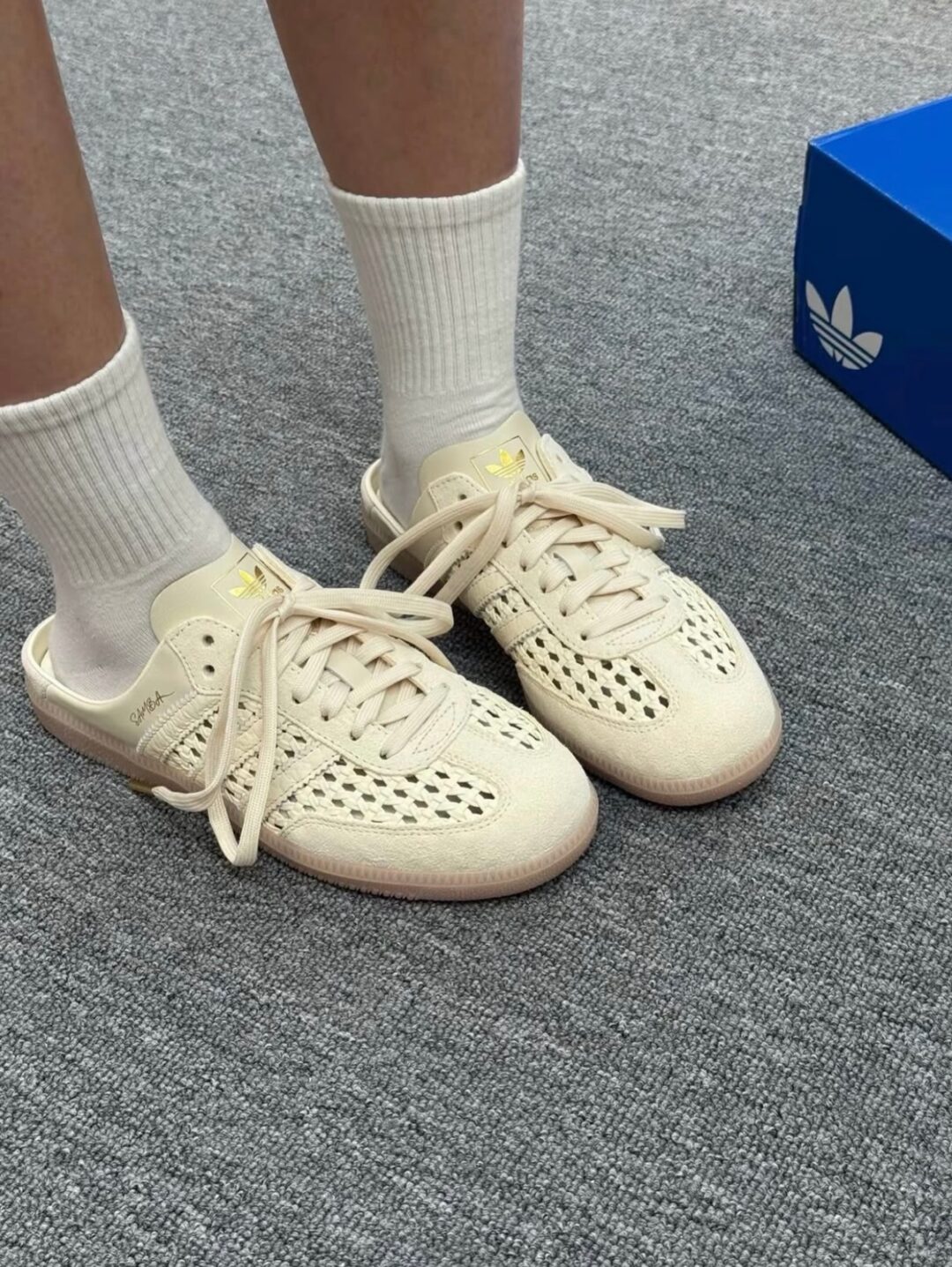 【2026年 発売】adidas Originals SAMBA MULE WOVEN “Crew White” (アディダス オリジナルス サンバ ミュール “クルーホワイト”) [KH7719]