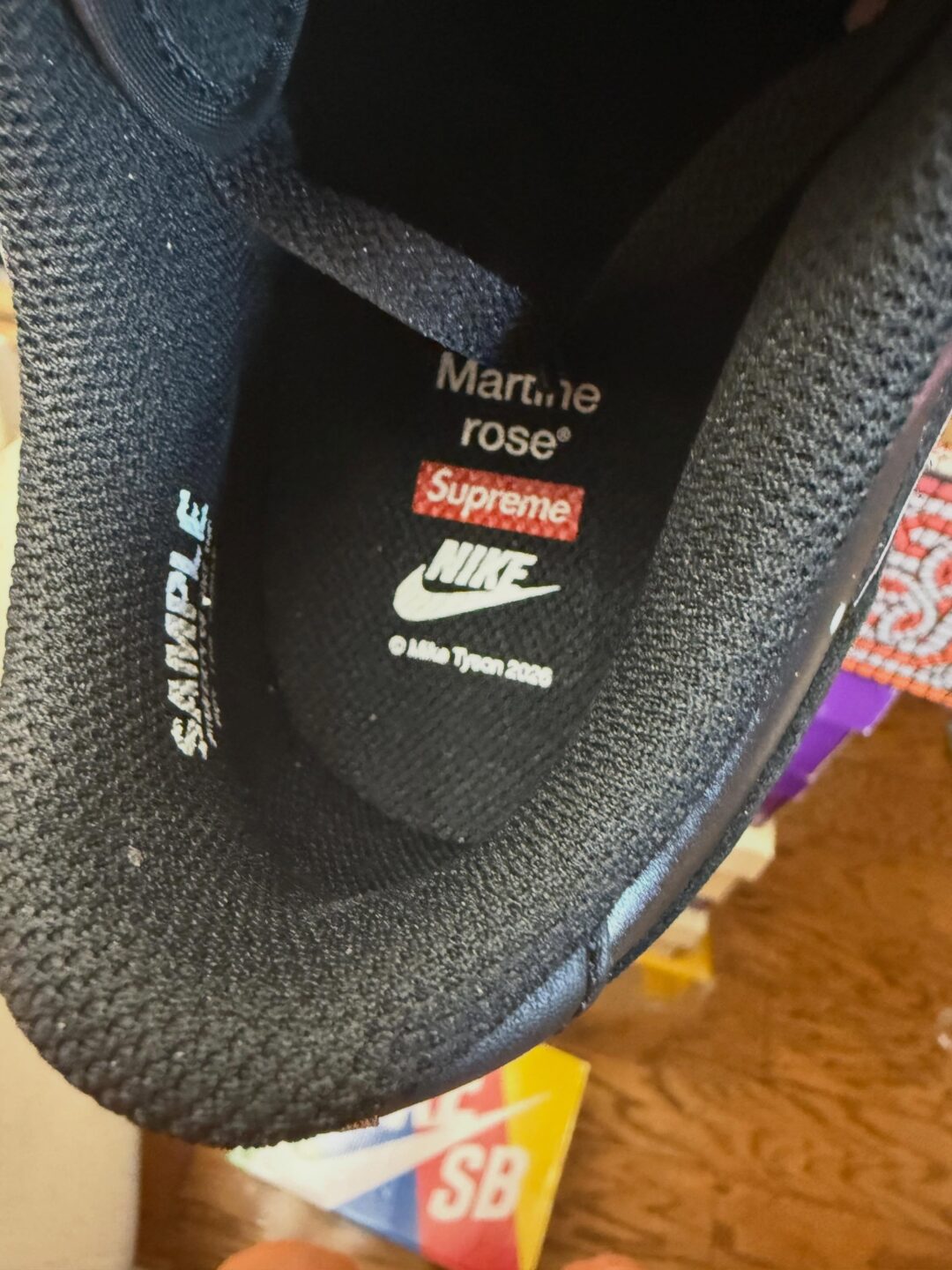 【2026年末 発売予定】SUPREME × Martine Rose × NIKE DUNK LOW “Mike Tyson”  (シュプリーム マーティン・ローズ ナイキ SB ダンク ロー “マイク・タイソン”) [JA1868-001]