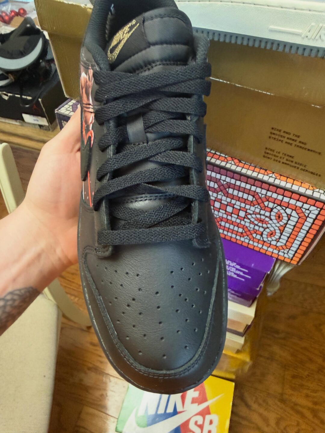 【2026年末 発売予定】SUPREME × Martine Rose × NIKE DUNK LOW “Mike Tyson”  (シュプリーム マーティン・ローズ ナイキ SB ダンク ロー “マイク・タイソン”) [JA1868-001]