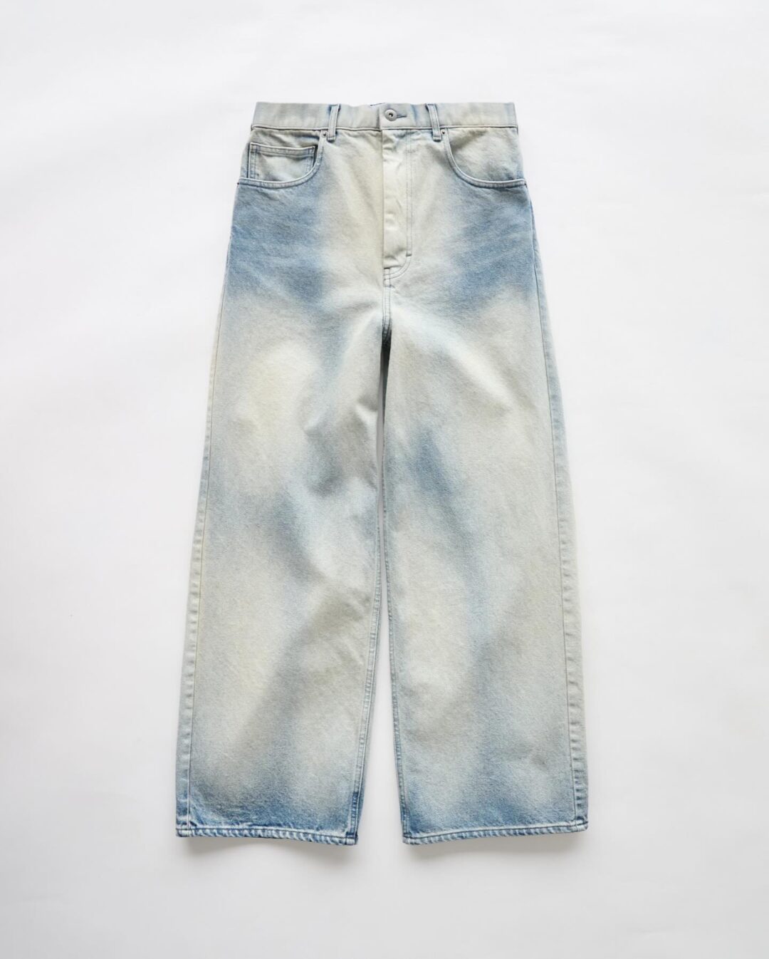 STUDIOUS ORIGINAL 2026 SS “BLEACH OVERDYE DENIM JEANS”が発売 (ステュディオス オリジナル)