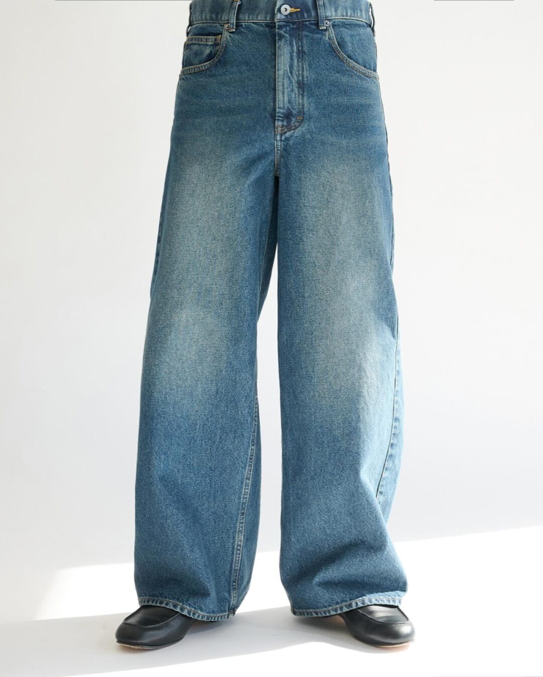 STUDIOUS ORIGINAL 2026 SS “BLEACH OVERDYE DENIM JEANS”が発売 (ステュディオス オリジナル)