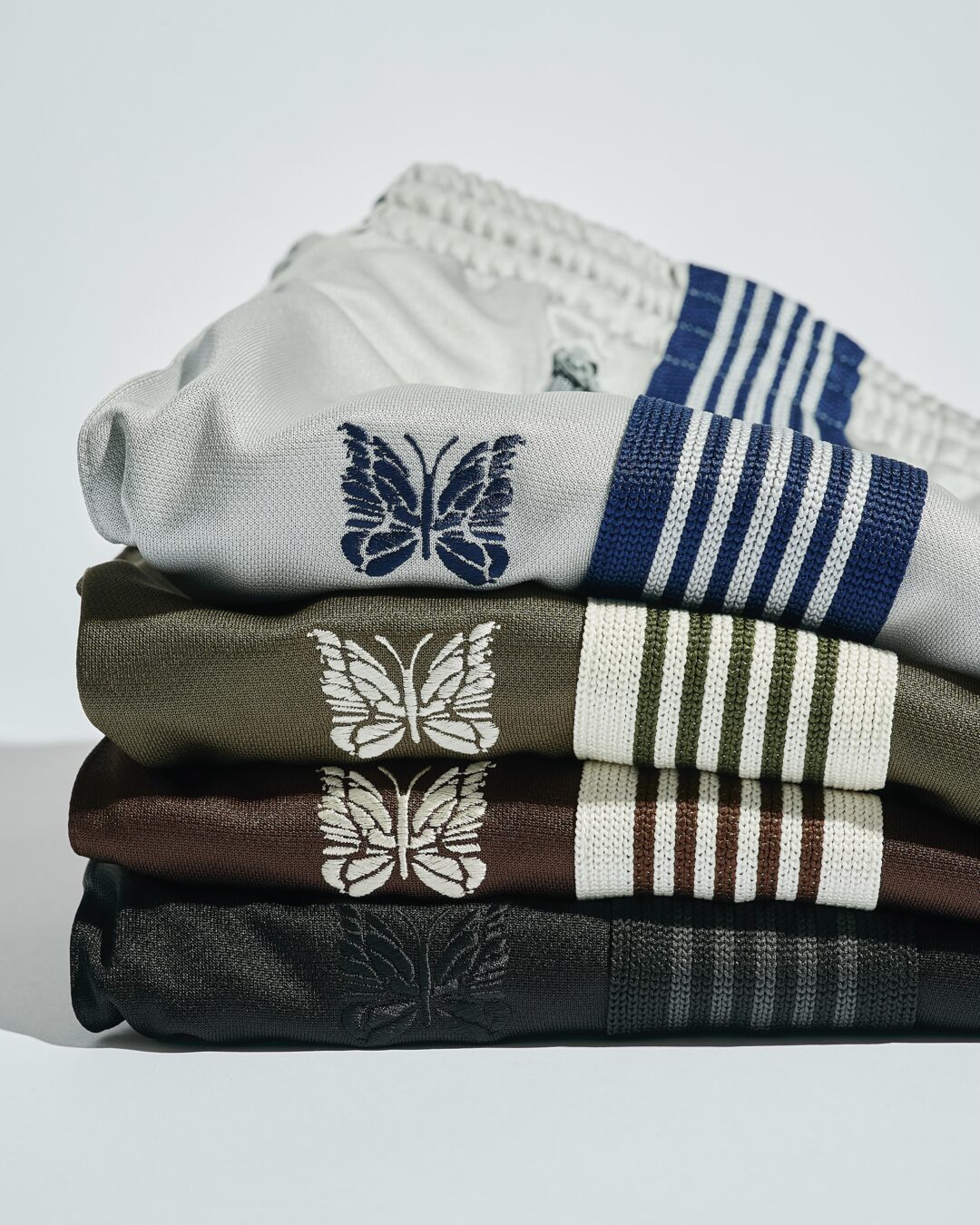NEEDLES × STUDIOUS 2026 SS 別注 新作 “Track Jacket & H.D. Track Pant – Poly Smooth“ 4カラーが5/21 19:00 発売 (ニードルズ ステュディオス)