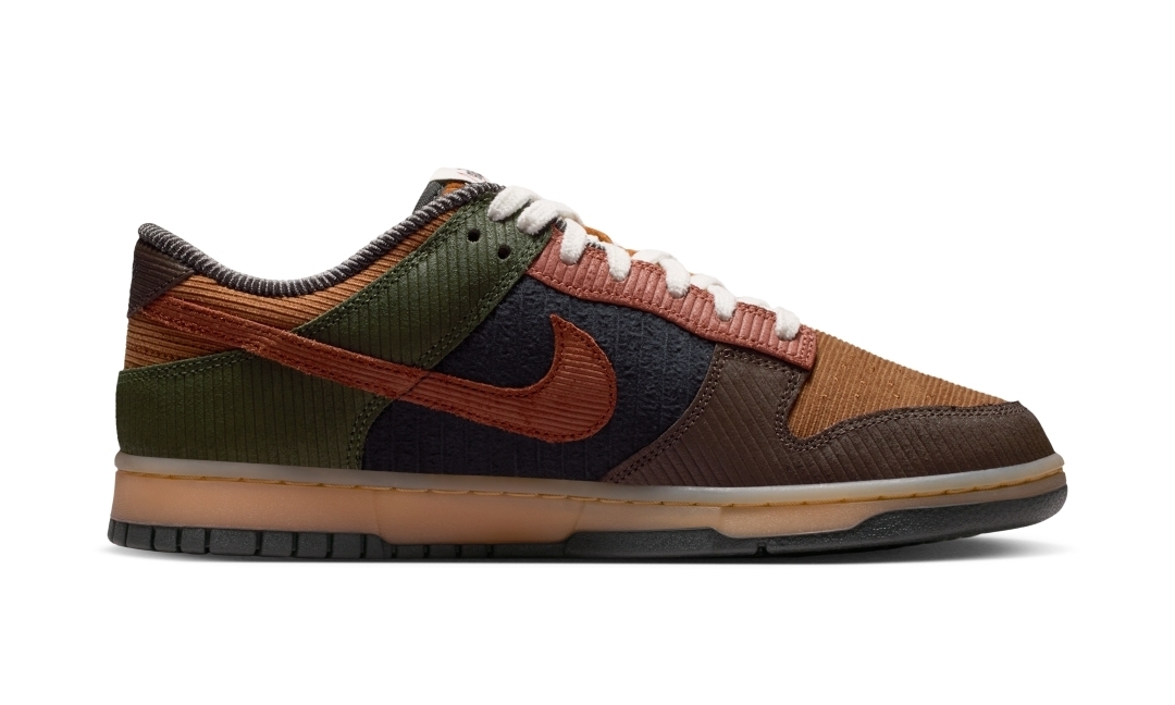 【2026年 発売予定】NIKE DUNK LOW RETRO PREMIUM “Light British Tan Corduroy” (ナイキ ダンク ロー レトロ プレミアム “ライトブリティッシュタン コーデュロイ”) [IB7746-201]