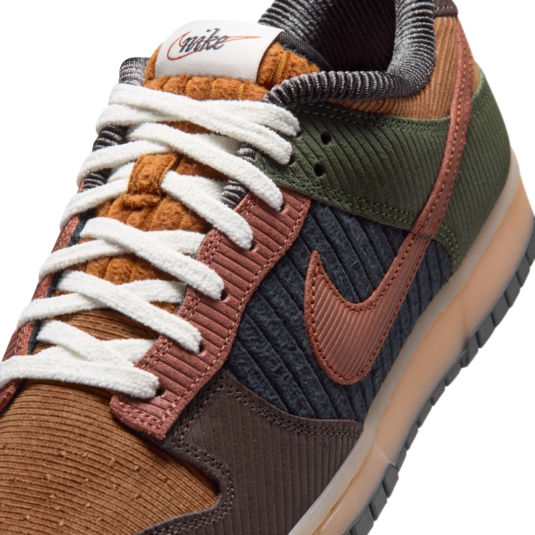 【2026年 発売予定】NIKE DUNK LOW RETRO PREMIUM “Light British Tan Corduroy” (ナイキ ダンク ロー レトロ プレミアム “ライトブリティッシュタン コーデュロイ”) [IB7746-201]
