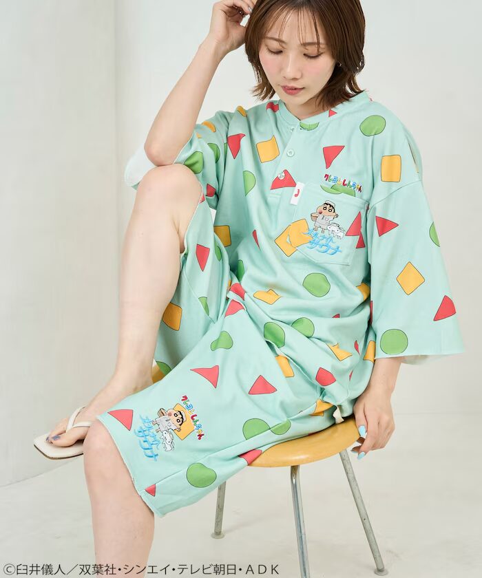 クレヨンしんちゃん × SAUVENIR × FREAK’S STORE 別注 オールナイトサウナ コラボアイテムが2026年 5/15 12:00 発売 (サウベニア フリークスストア)