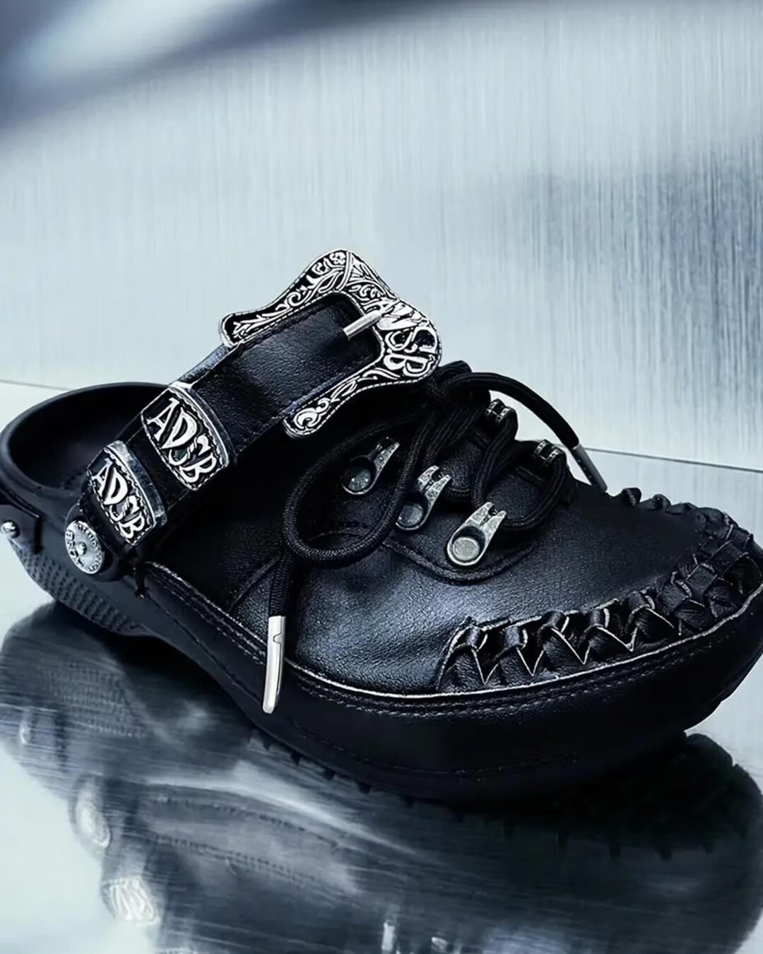 Crocs x Andersson Bell “CLASSIC CLOG & BAE CLOG”が2026年 5/20 発売 (クロックス アンダーソン ベル クラシッククロッグ) [212488/212978]