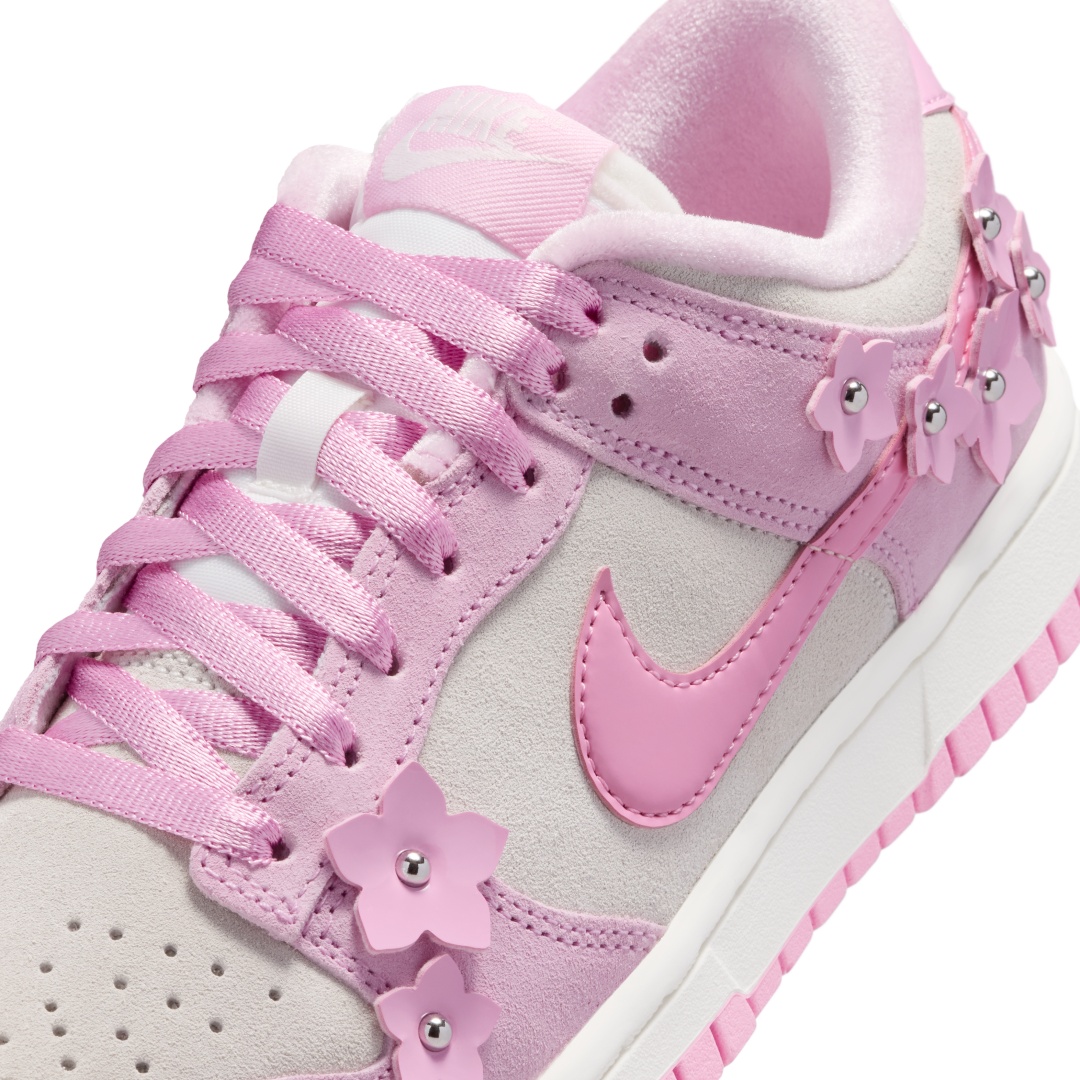 【2026年 7月 発売予定】NIKE W DUNK LOW SE “Pink Foam/Sail” (ナイキ ダンク ロー “ピンクフォーム/セイル”) [IV4726-600]